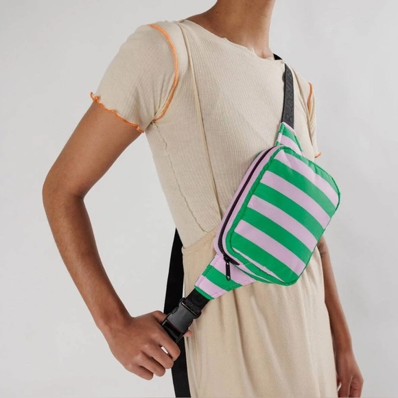 BAGGU Stripe Nylon Puff Belt Bag Corssbody - Picture 1 of 16